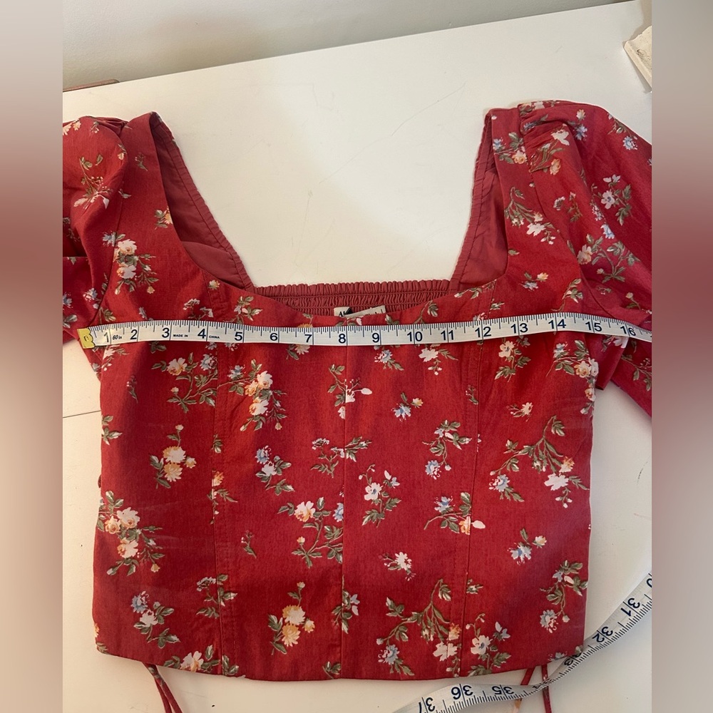 Abercrombie & Fitch M pink floral top